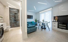 Apartament Z Tarasem Morska 8 Rewal 50M Do Morza